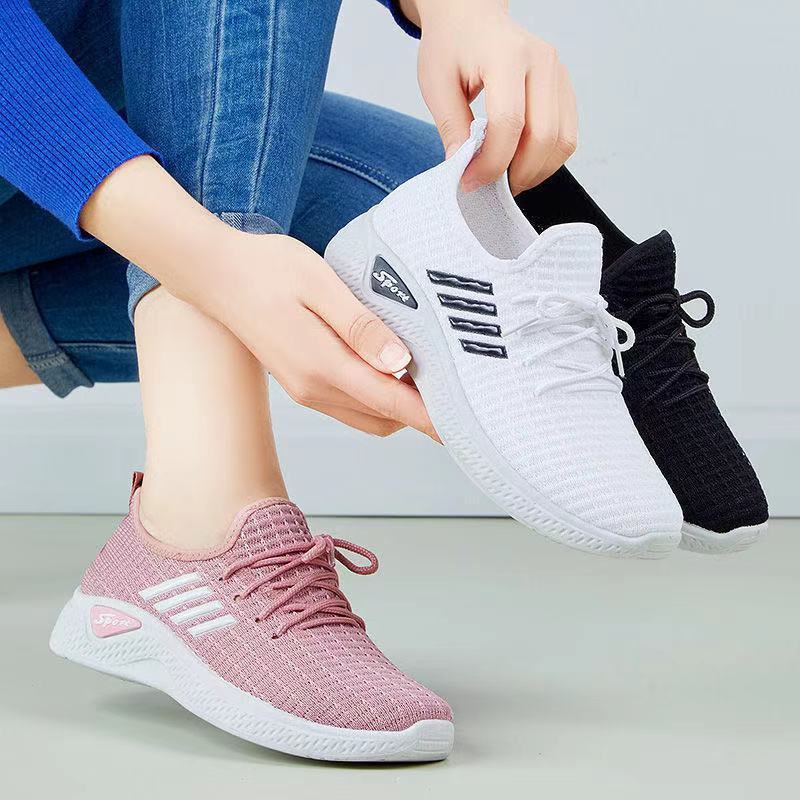 Women's Low-top Running Sneaker