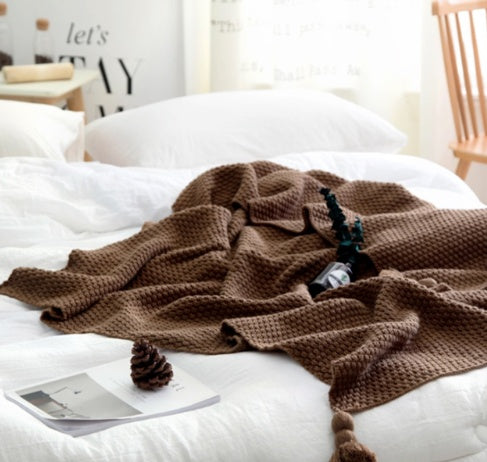 Nordic Fringed Knit Ball Wool Blanket - Soft and Cozy Acrylic Throw