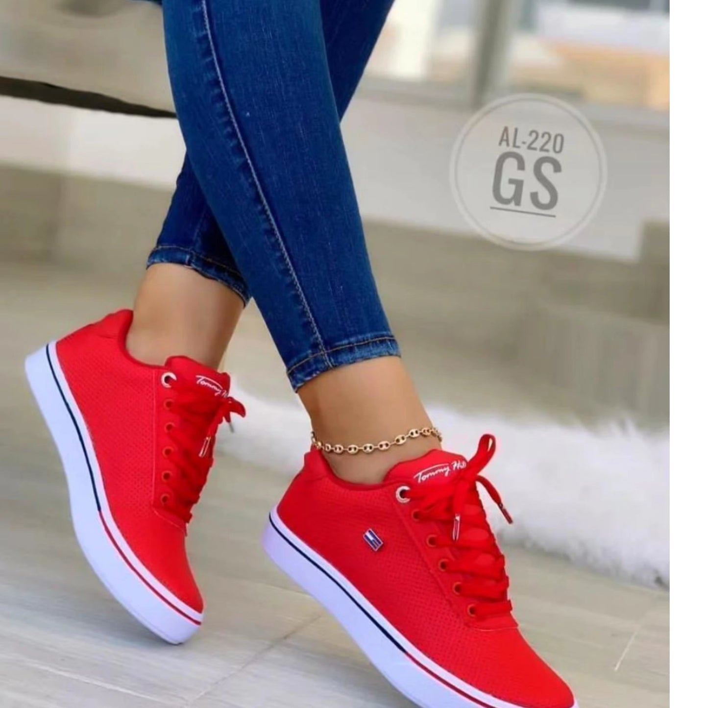 Lace Up Casual Women's Flat Sneakers